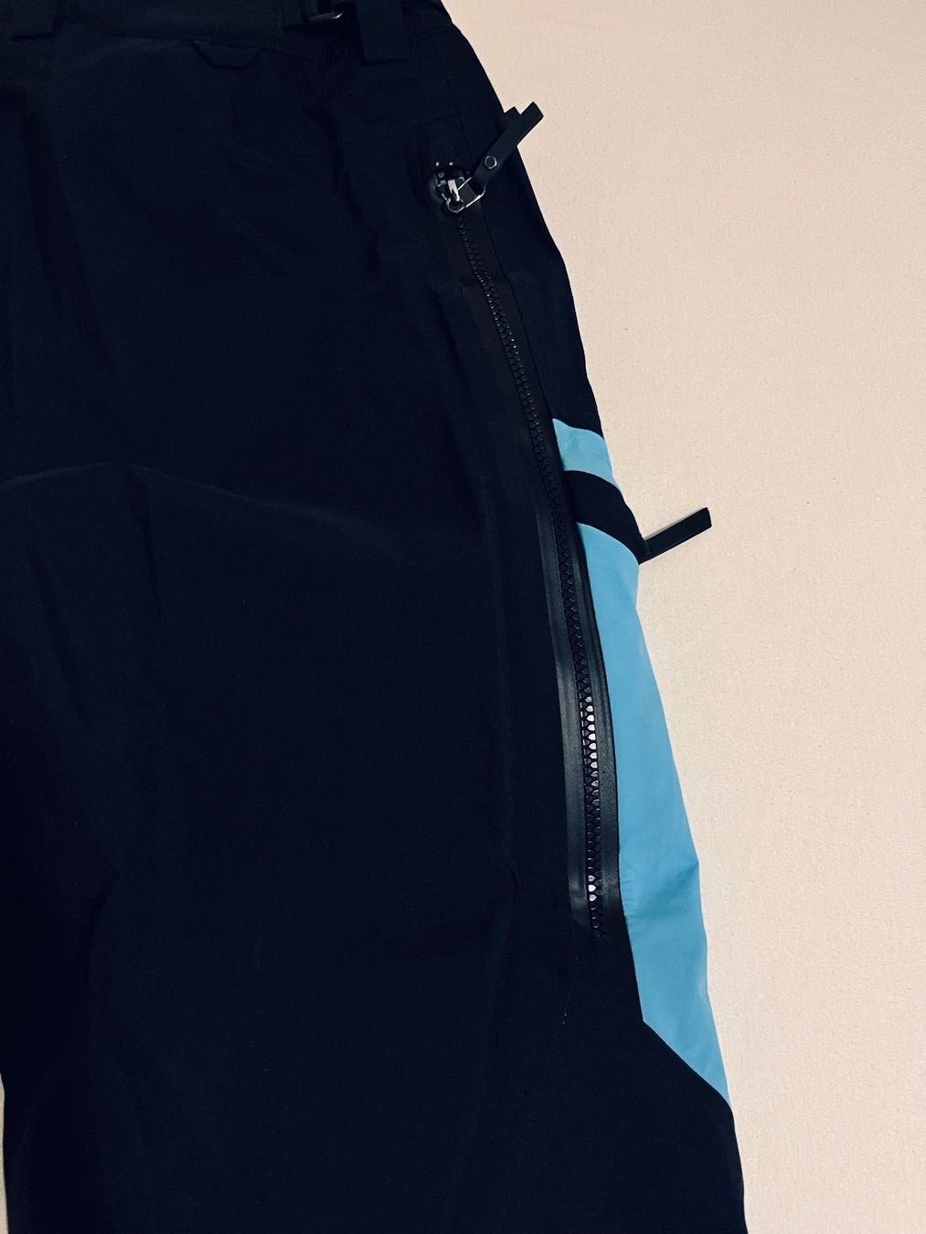 Peak Performance Hosen: Peak Performance Damen Gravity 2L, S – Gebraucht aus St. Moritz von jul_9kbf 3