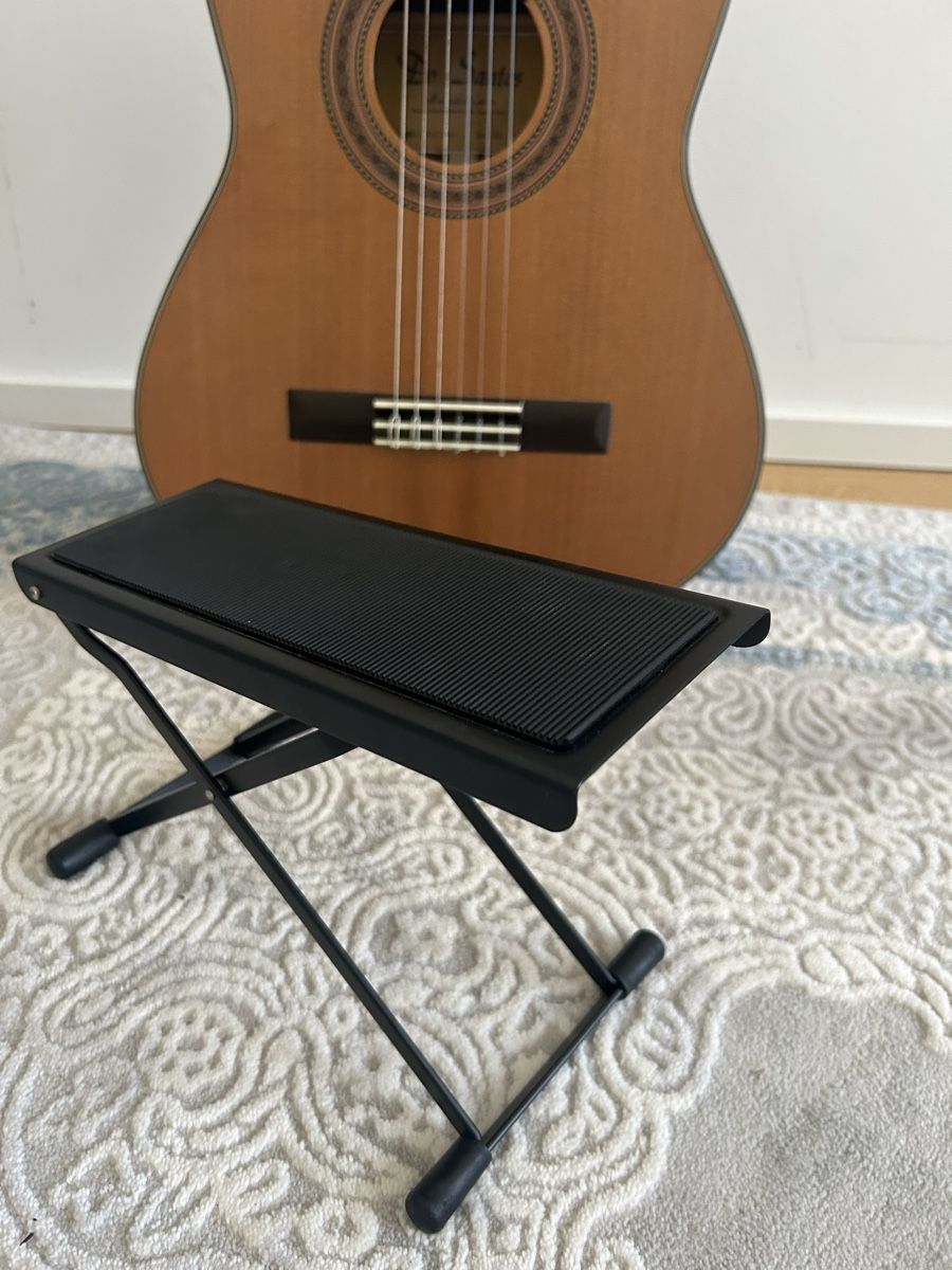 Musikinstrumente: Guitare  – Gebraucht aus bernex von bur_8d5t 3