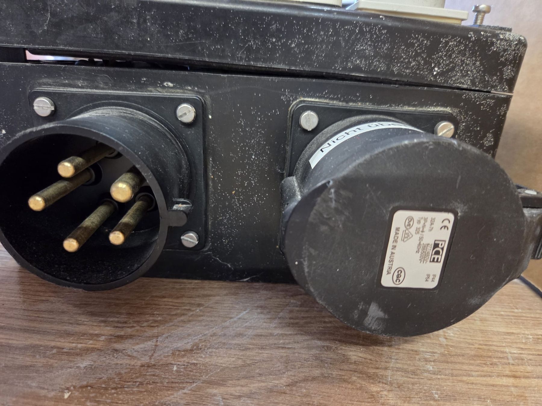 Elektrotechnik: Baustromverteiler 32A – Defekt aus Oberhasli von Cortina 5