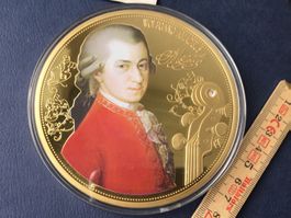 Medaillen 100 mm Wolfgang A Mozart PP vergoldet m.Swarovski