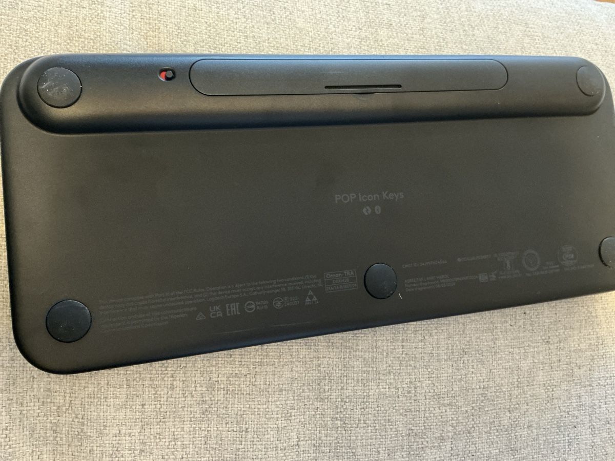 Logitech Claviers: Logitech Tastatur  – D'occasion à basel par lau_82l8 1