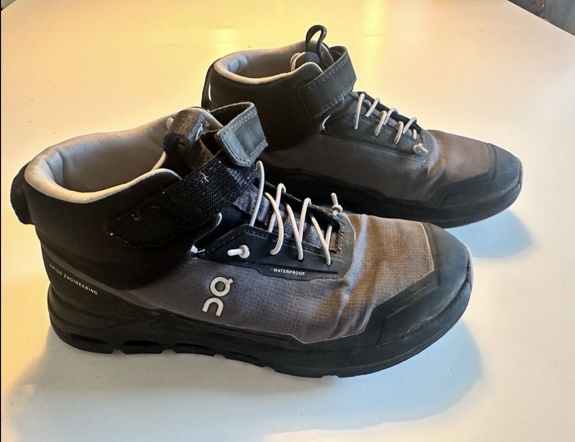 Scarpe da uomo: Trekkingschuhe Gr35  – Usato da zug venduto da saliviolyn 1