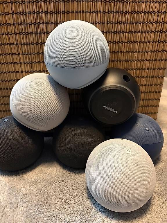 Amazon Haut-parleurs: 7 Echo Dots: Smart WLAN- und Bluetooth-Speaker – D'occasion à Liedertswil par sae01