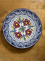 Teller handbemalt floral blau weiss guter Zustand