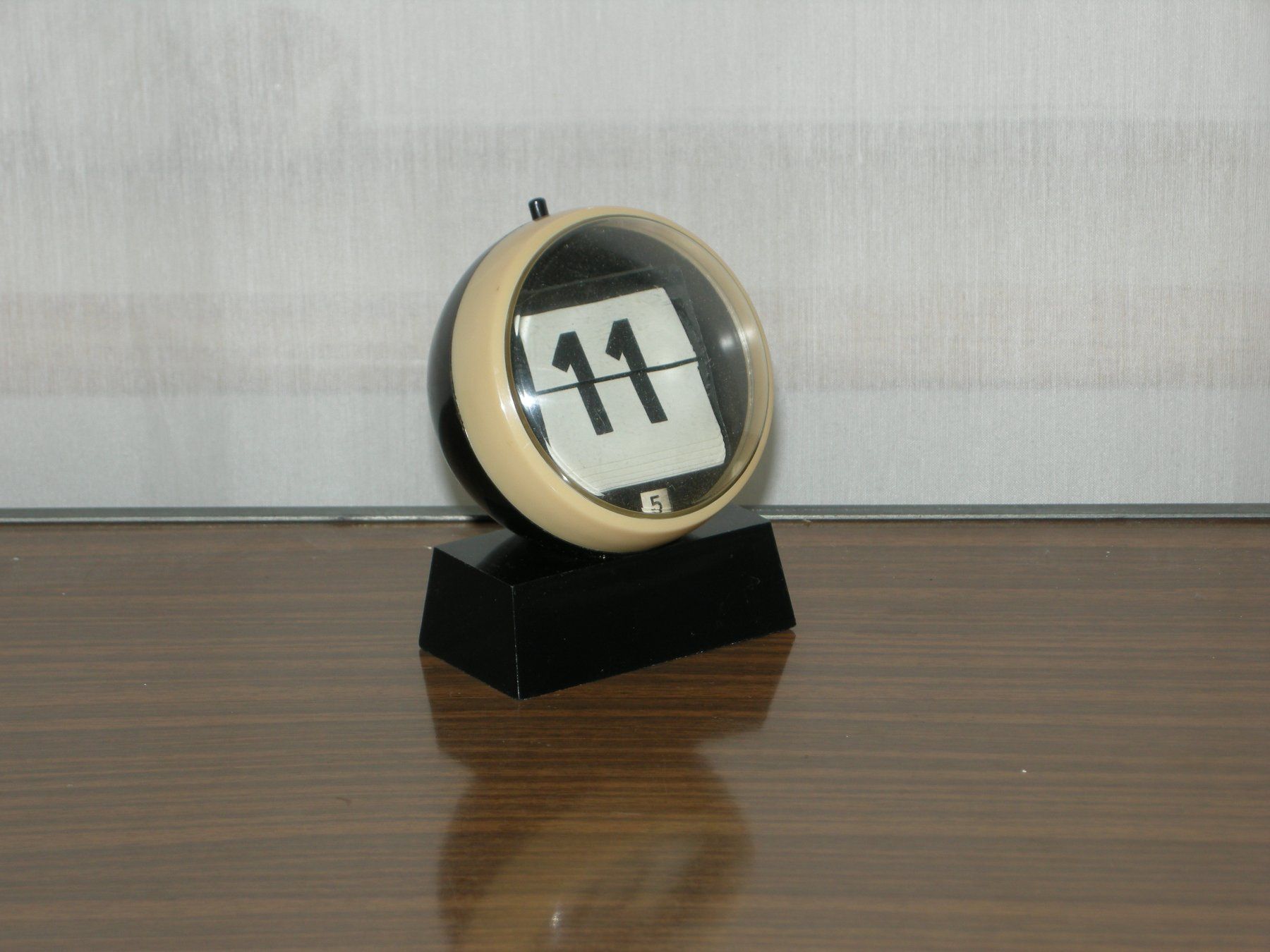 Calendari: Vintage Klappzahlen Datumsanzeige Kalender #Flipclock – Usato da Aarau venduto da Pearlz 1
