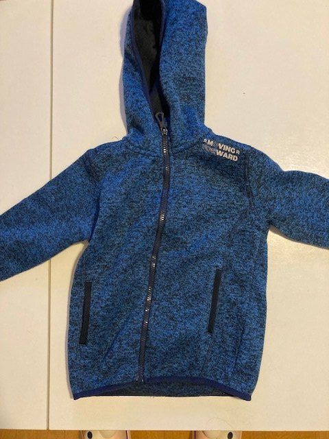 Altro abbigliamento per bambino: Jacquette t.98-104 – Usato da Boudry venduto da Lamue01