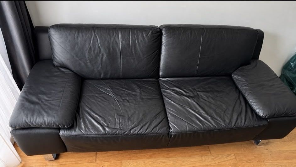Sofas: Ledersofa schwarz – D'occasion à Büron par B1893 1
