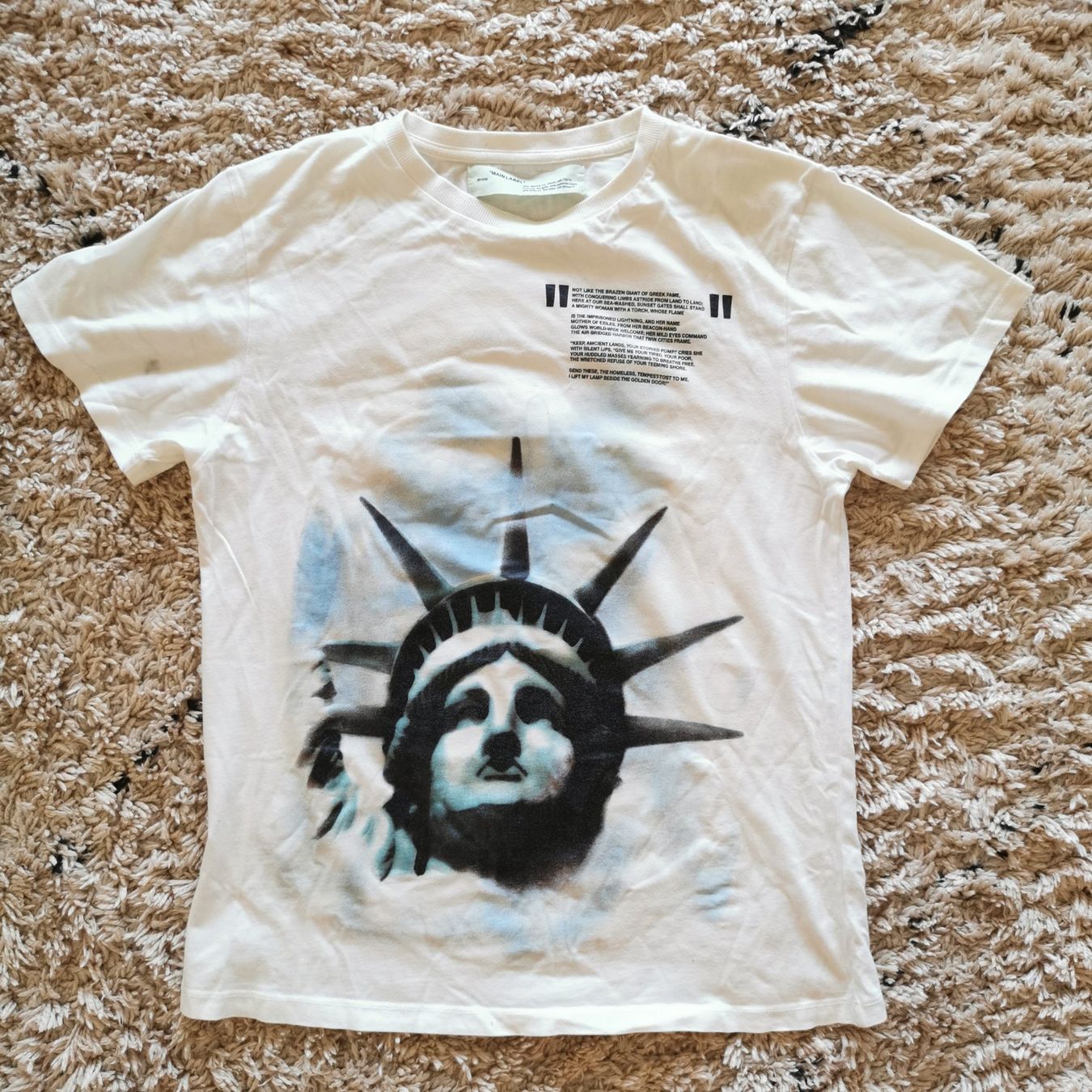 Off-White T-shirt: Tshirt OFF-White – Usato da Lutry venduto da Brocantosaurus
