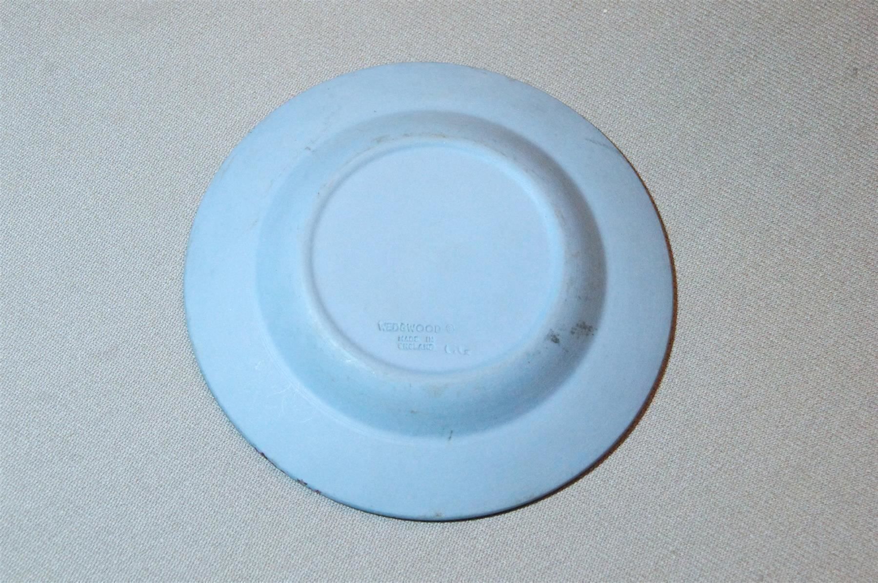Sonstige Dekorationen & Accessoires: Wedgwood-Dose rund – Gebraucht aus Geroldswil von ARTEFACTO 4