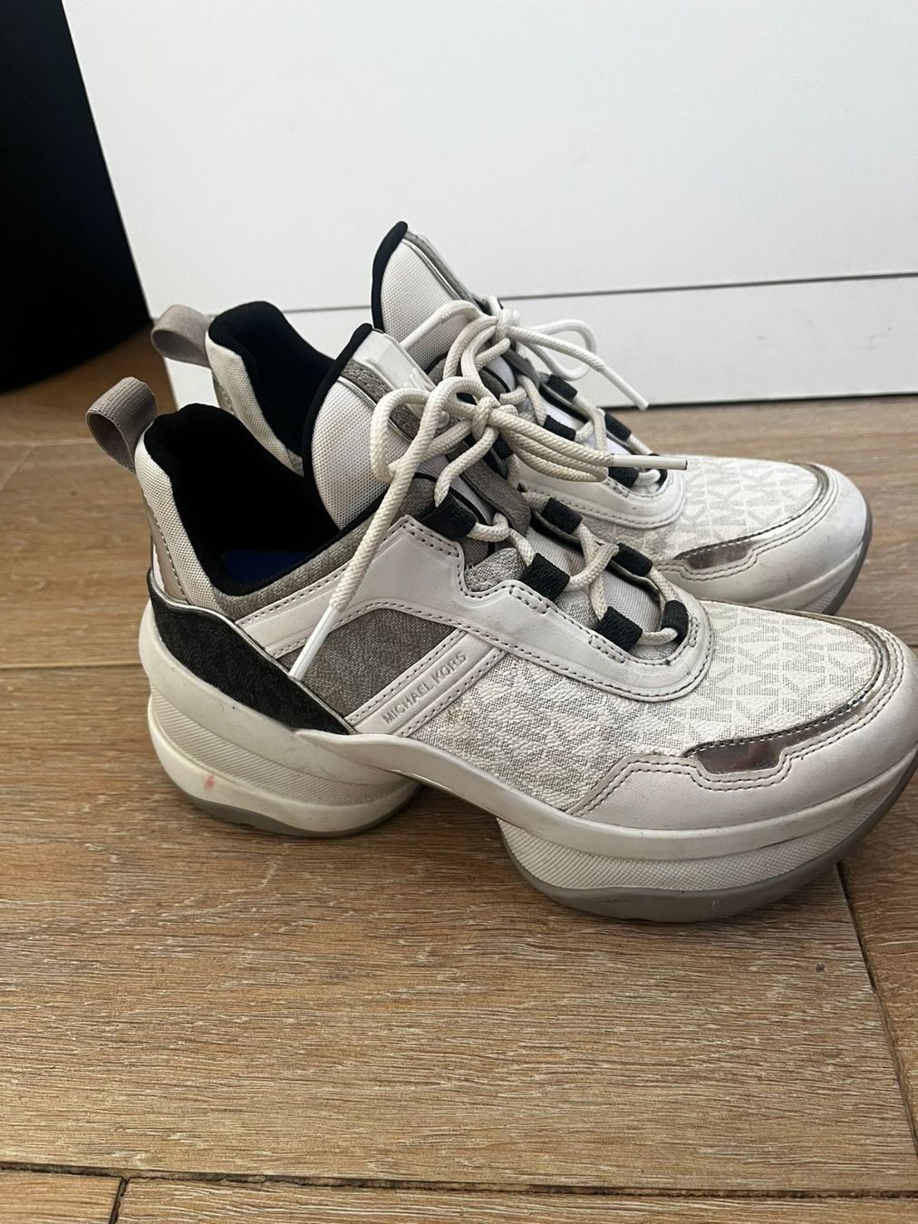 Michael Kors Scarpe per ragazze: Sneakers Olympia Michael Kors – Usato da Zürich venduto da Lalita89 1