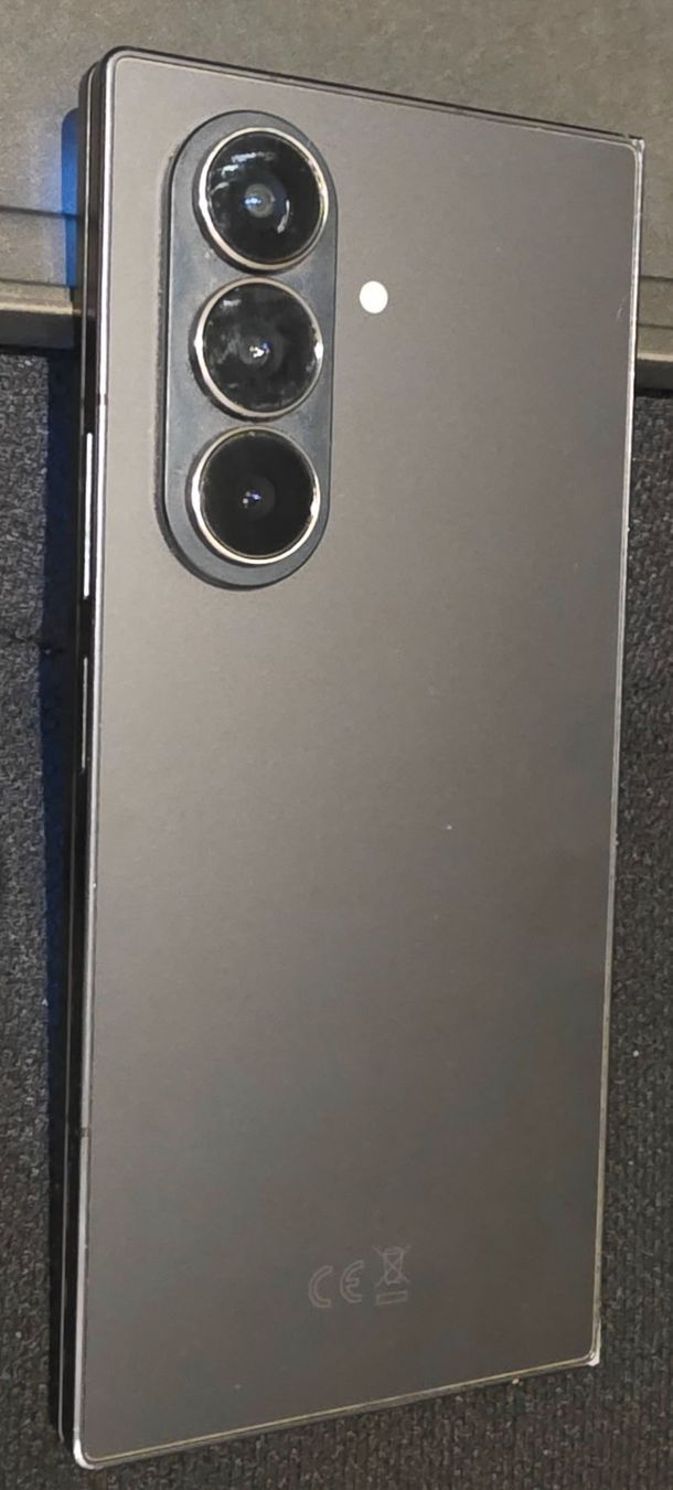 Samsung Telefoni cellulari / Smartphones: Samsung Galaxy Z Fold 7 – Usato da Schlieren venduto da spider184 3