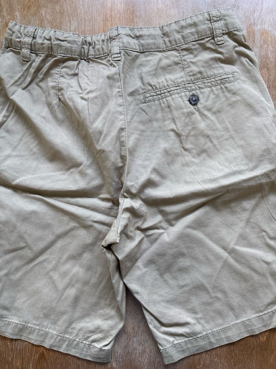 H&M Pantaloni: Shorts von H&M, gr.164 – Usato da Cumpadials venduto da luc7373 1