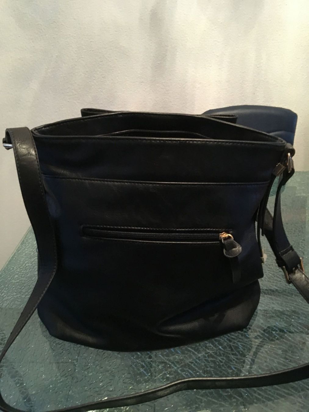Maddison Borse da donna: schwarz/goldige Maddison Leder Tasche – Usato da Oftringen venduto da andrax 3