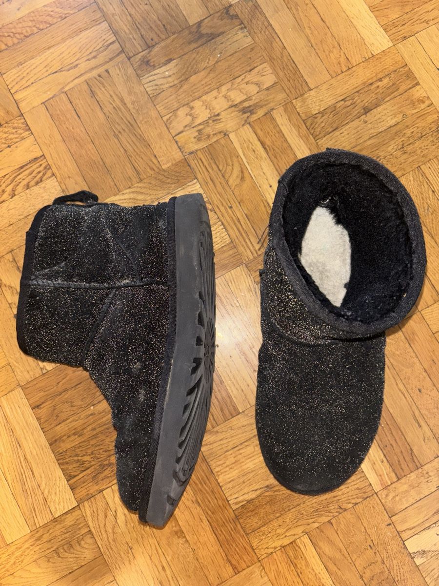Ugg Scarpe da donna: Bottines UGG Noires Pailletées – Usato da Chêne-Bougeries venduto da sor_9rzp 1