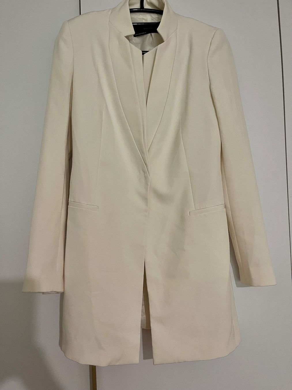 Zara Jacken: Magnifique Blazer Zara – Gebraucht aus Genève von Annilu