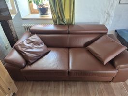 Ledersofa braun mit 2 Hockern sehr guter Zustand