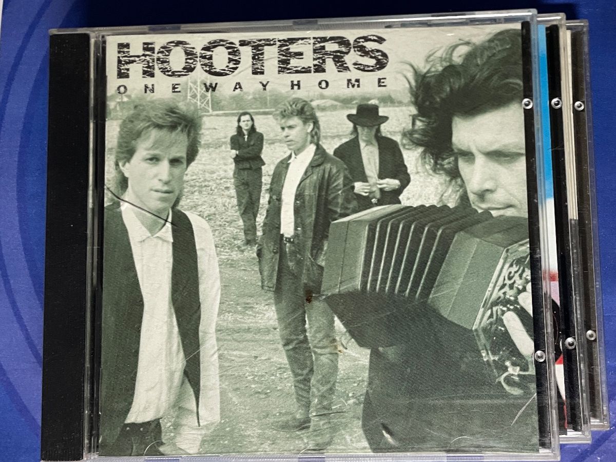 CD: The Hooters 3x – Usato da Muri b. Bern venduto da AdidasCollector 1
