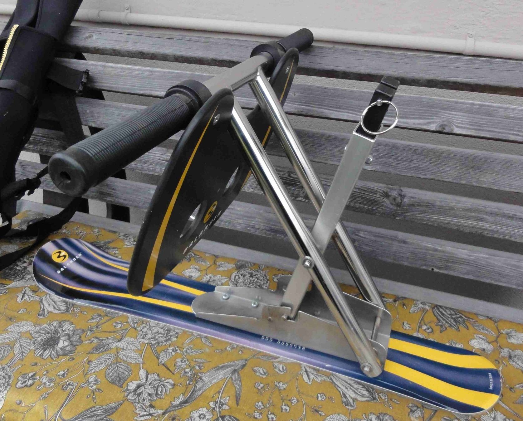 Schlitteln: Balancer Pistenschlitten mit Rucksack – Gebraucht aus Wohlen AG von Flusslauf 2