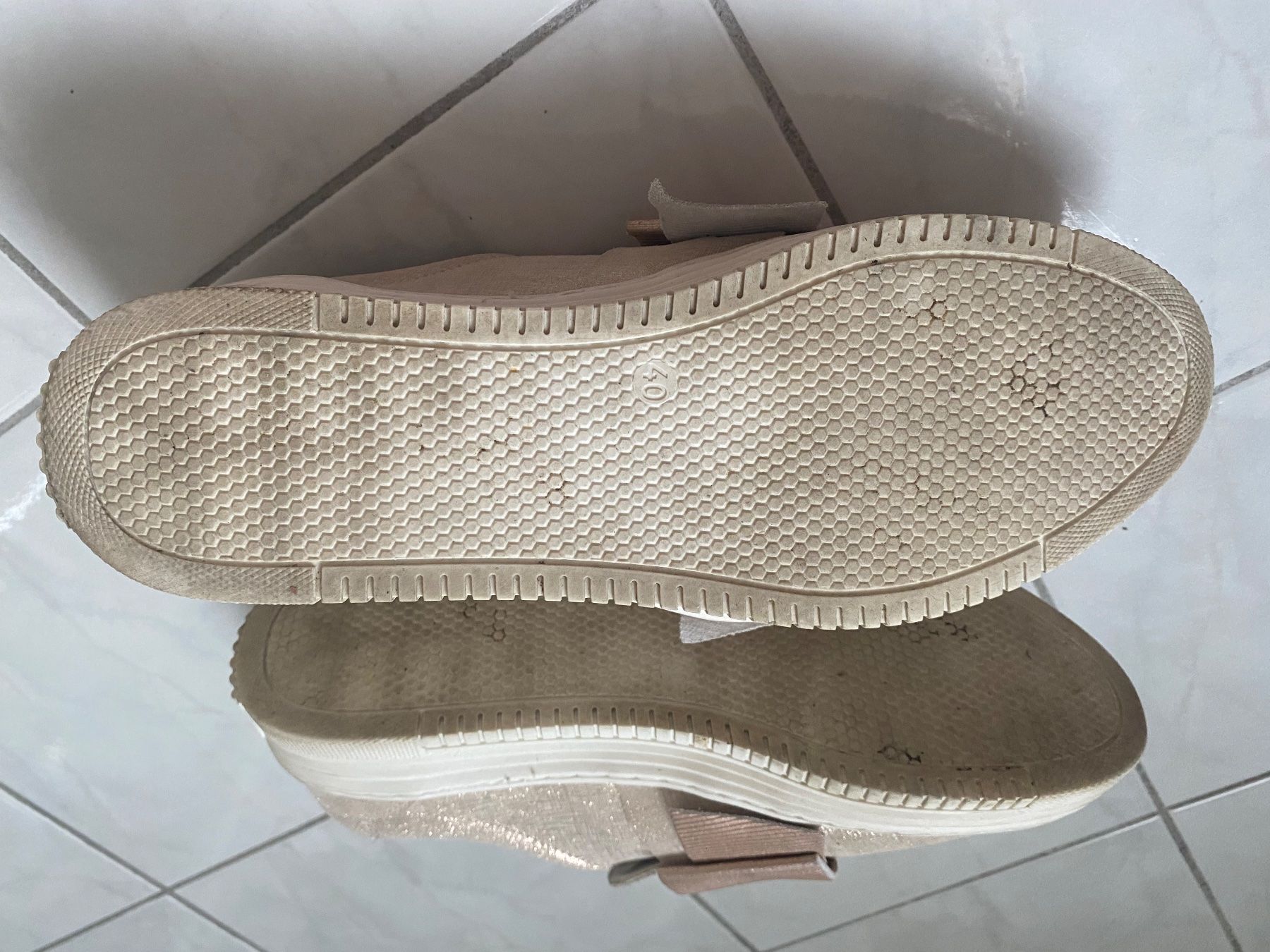 Chaussures femmes: Schuh – D'occasion à Küssnacht am Rigi par Wir-3 3