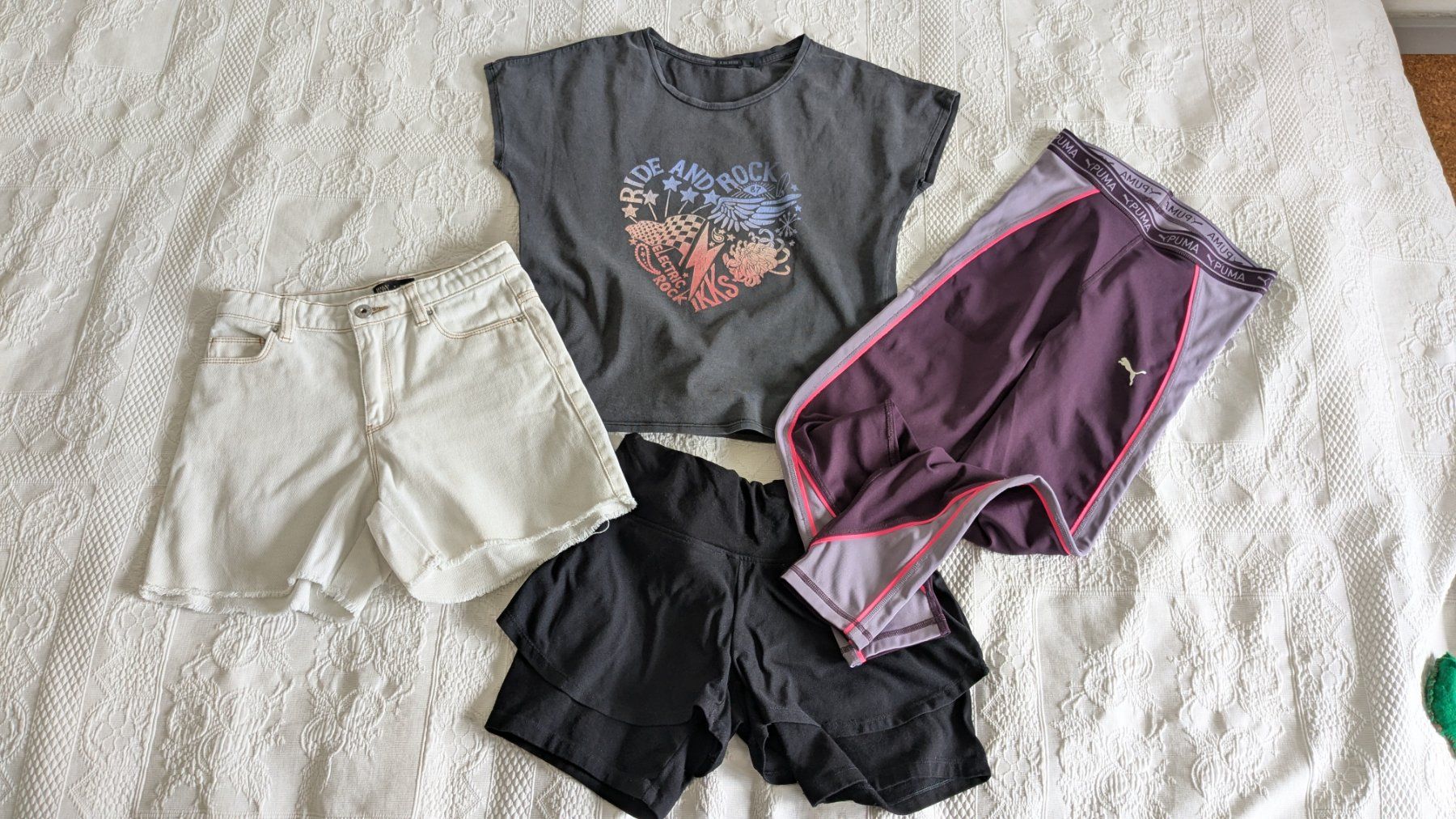 Lotti & Set di vestiti: Kleiderpaket Gr. 152 – Usato da Adliswil venduto da bibuubib