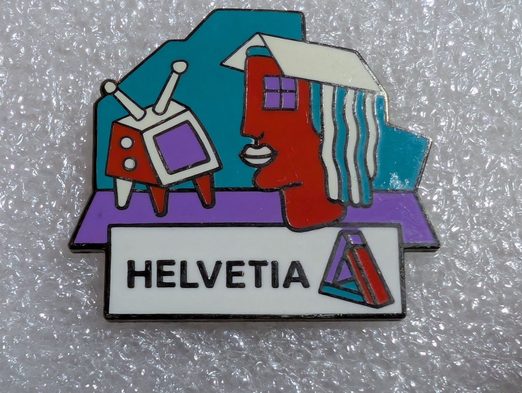 Plaketten & Abzeichen: Ansteckpin 273: Helvetia  – Gebraucht aus Oppligen von Pin-Fall-Shop