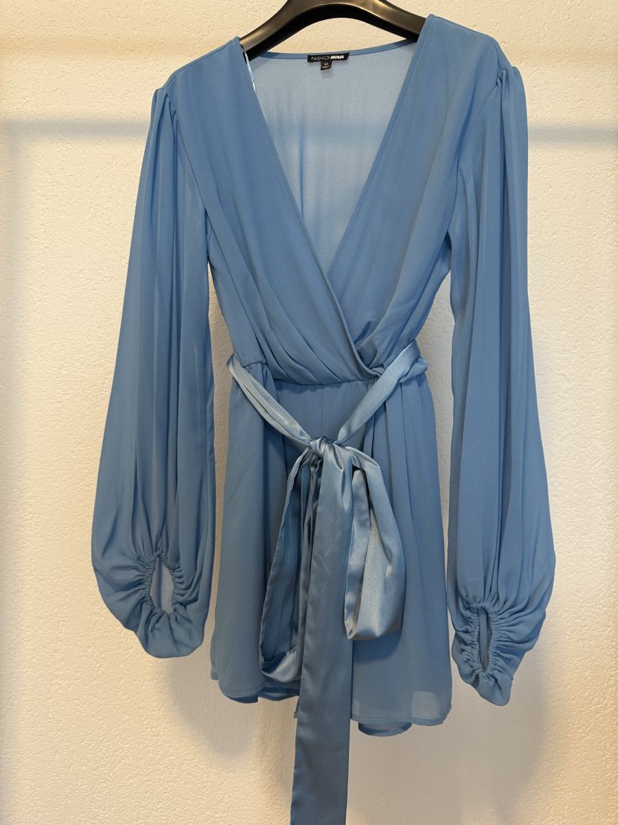 Jumpsuits: FASHIONNOVA ROMPER JUMPSUIT GRÖSSE M – Neu (gemäss Beschreibung) aus Rorschacherberg von drdupor