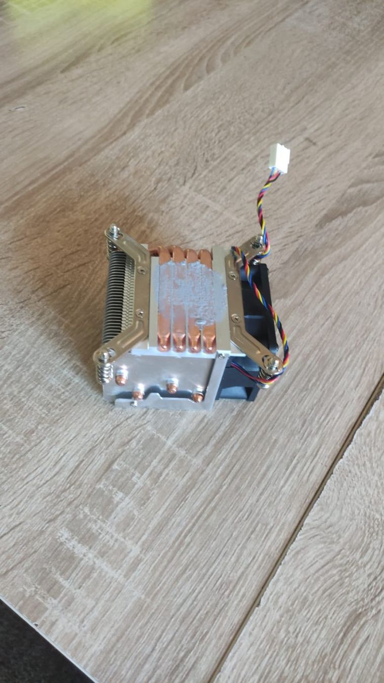 Ventilatori: CPU Kühler mit Lüfter guter Zustand – Usato da Porrentruy venduto da lec_7jxy 2