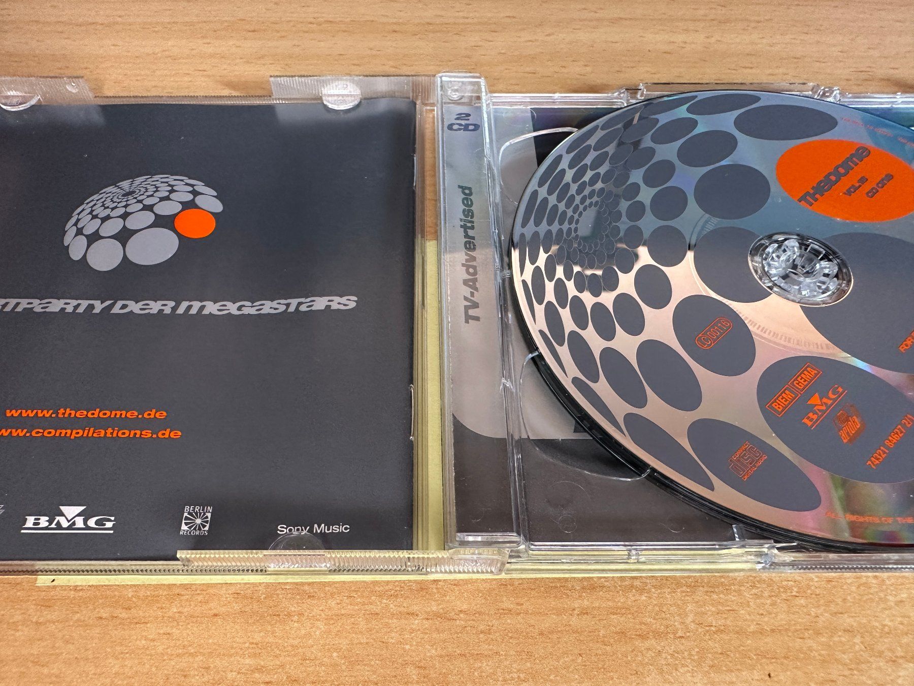 CD: Various – The Dome Vol. 18 - 2 CD – Usato da Rikon im Tösstal venduto da Alpenmutz 2