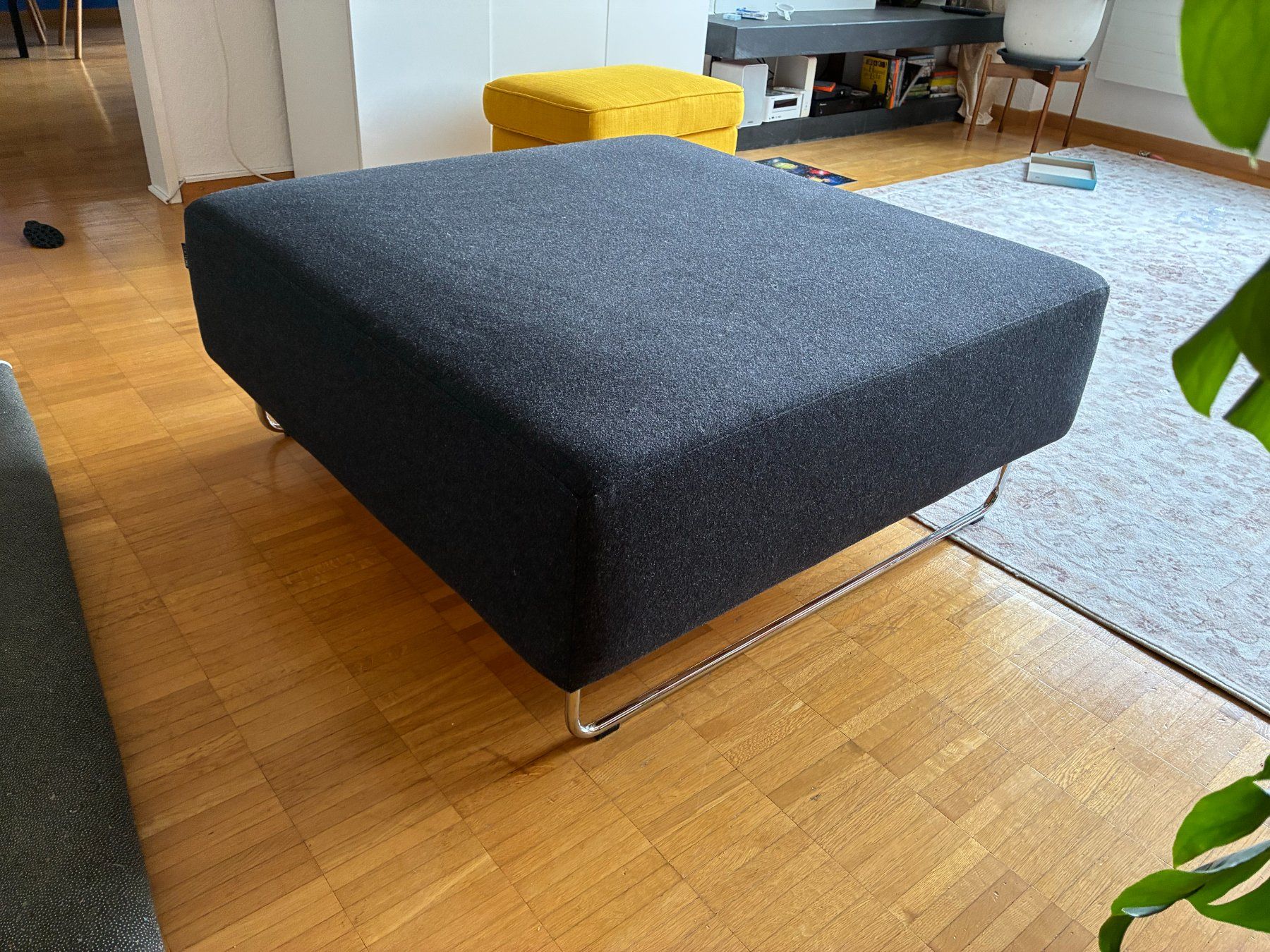 Softline Sgabelli: Hochwertiges Sofa Element Ohio von Softline, Hocker – Usato da Stäfa venduto da Clandestino04
