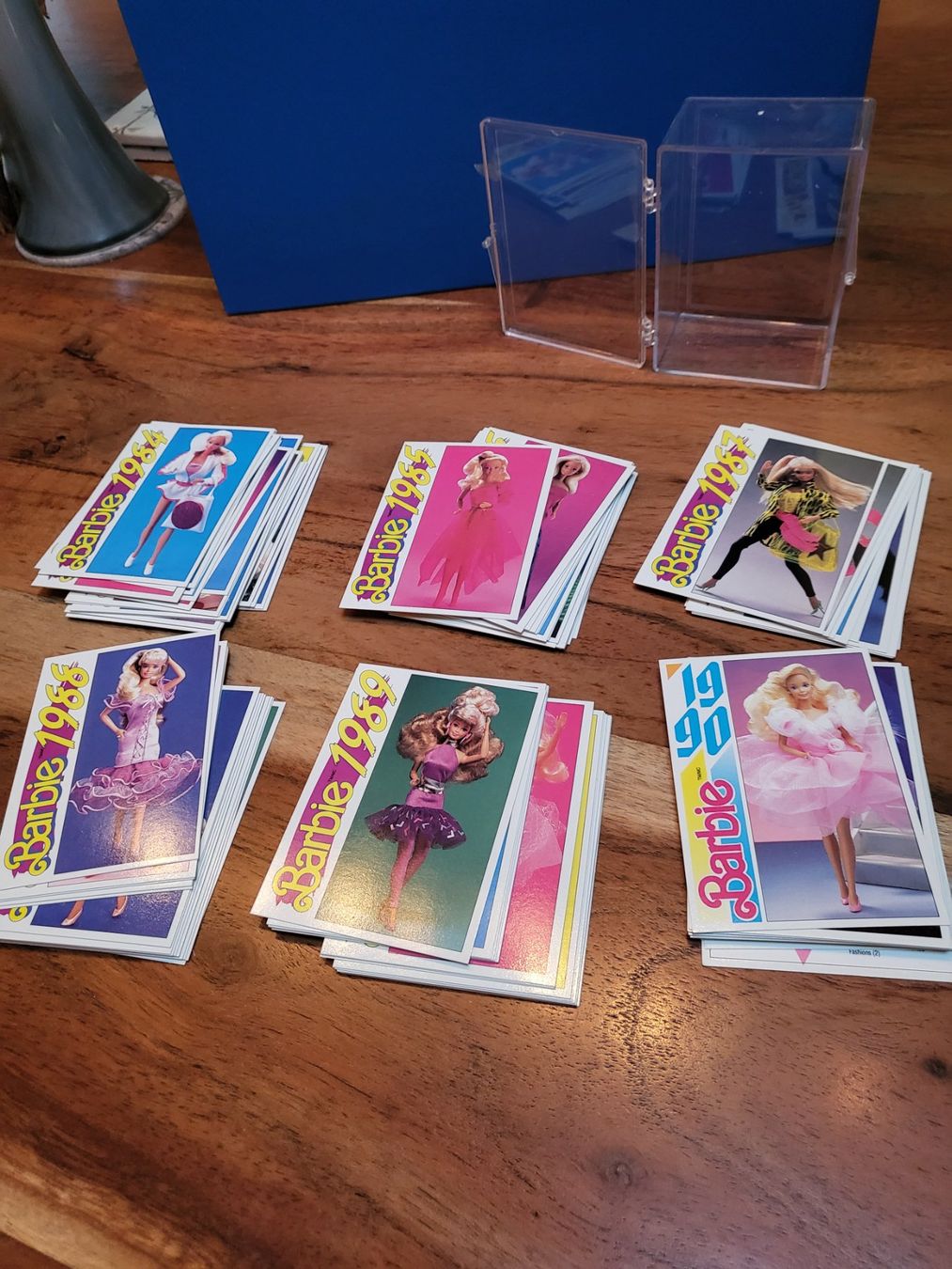 Carte collezionabili: TRADING CARDS BARBIE MEEEEGA ORIGINAL – Nuovo e nell'imballaggio originale da Schönenberg ZH venduto da heaangst 3