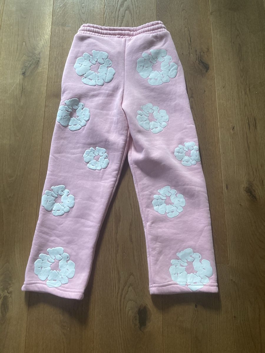 Hosen: Pinke Hose mit Blumen – Gebraucht aus Sissach von Urslu 1
