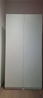 IKEA Schrank mit einer Kleiderstange und einem Tablar