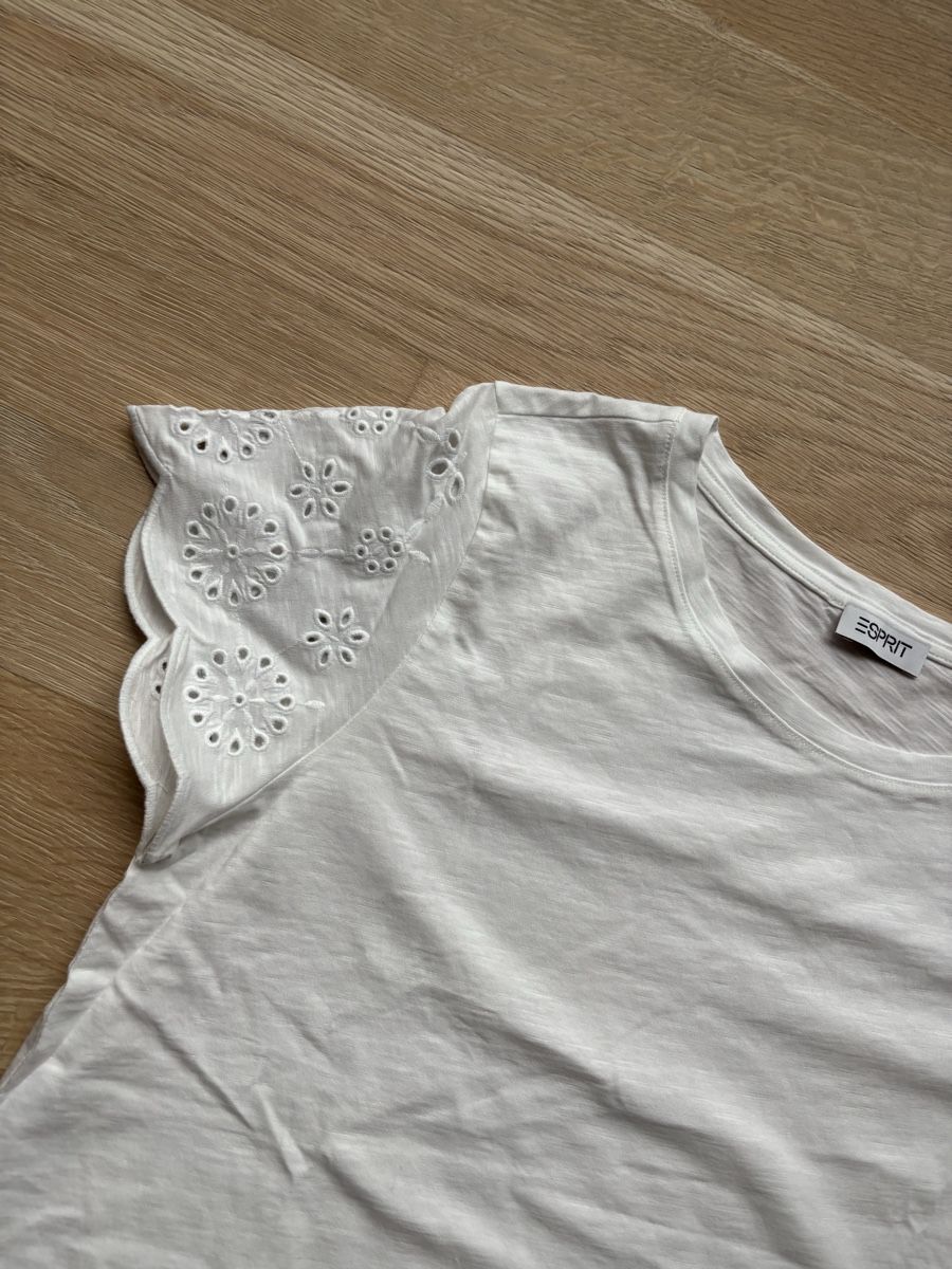 Esprit T-Shirts: Shirt Esprit weiss XL – Neu (gemäss Beschreibung) aus Gwatt (Thun) von Bioethanol01 1