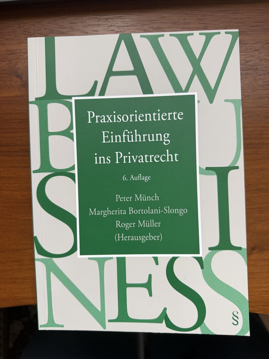 Libri: Praxisorientierte Einführung ins Privatrecht – Nuovo (secondo la descrizione) da Ittigen venduto da sim_s229