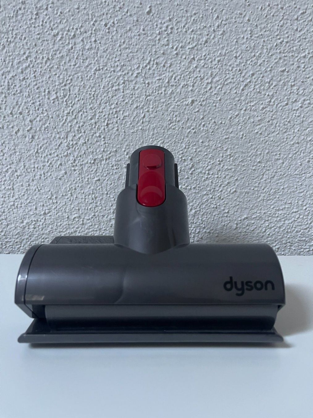 Dyson Sonstiges für Haushalt & Wohnen: Dyson Mini-Elektrobürste – Neu (gemäss Beschreibung) aus Pfungen von a_hlf5 1