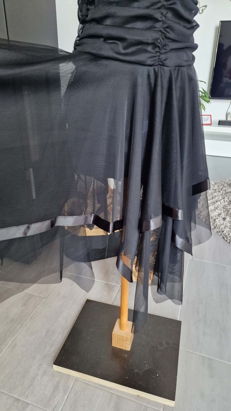 Vestiti: Cocktailkleid mit Chiffon – Usato da Wil  AG venduto da Kfloh 2