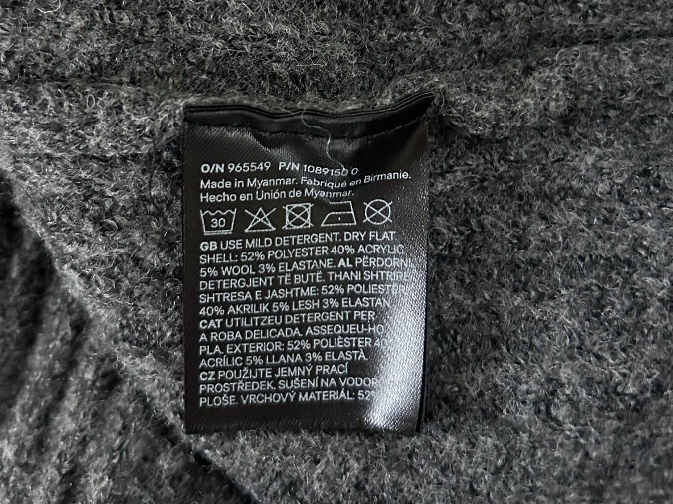 H&M Maglioni & Felpe: H&M Pullover – Usato da St. Gallen venduto da look-twice 4