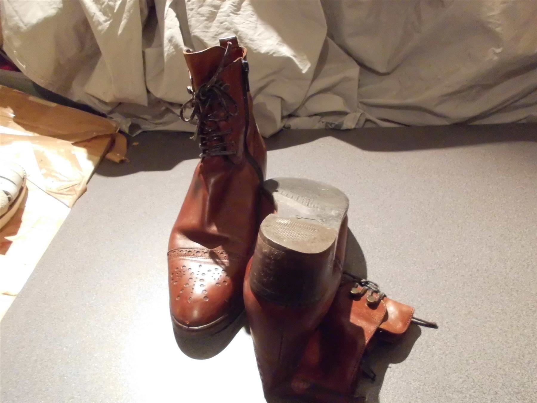 Scarpe da donna: Boots Grösse 38, braun, Lochmuster – Usato da Zürich venduto da abraxas1291