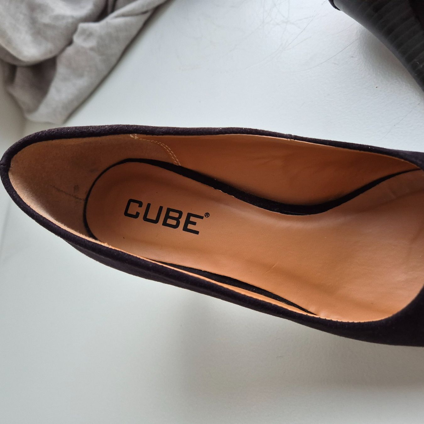 Cube Scarpe da donna: Elegante CUBE Pumps, schwarz, Grösse 36 – Nuovo (secondo la descrizione) da Laupen BE venduto da red_m767 2