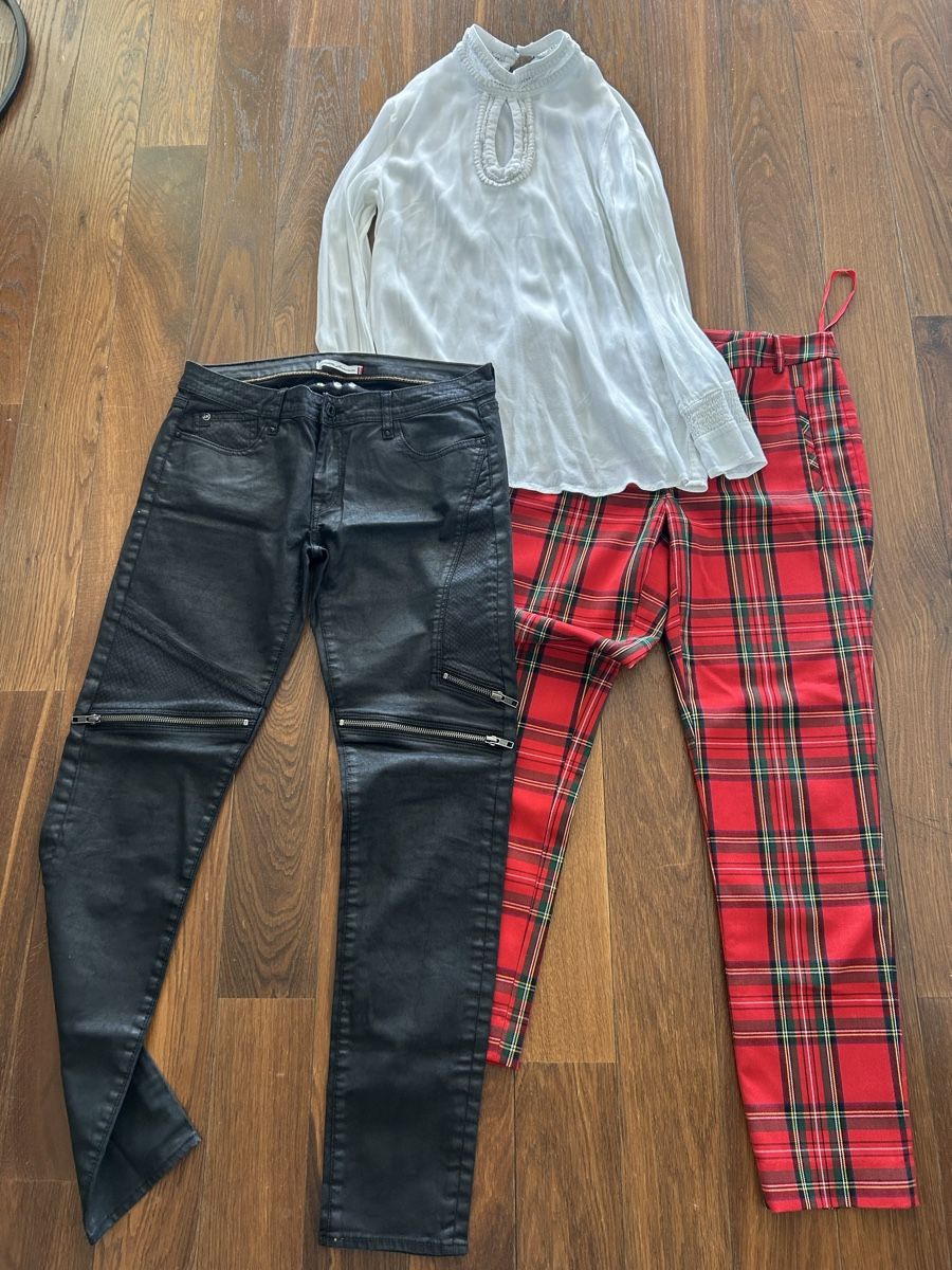 Zara Lotti di vestiti: Kleiderpaket mit Hosen und Bluse, M – Usato da St. Gallen venduto da jojan