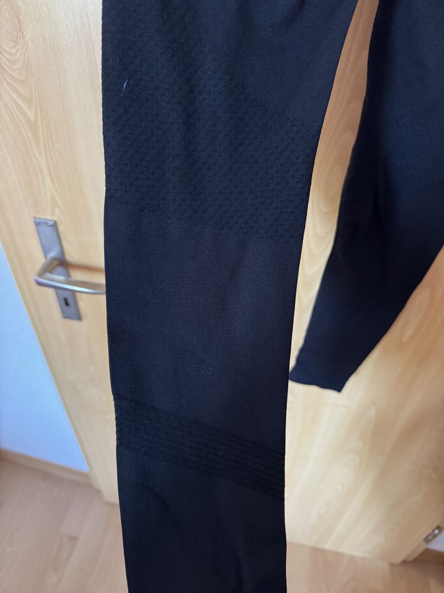 Leggings: Schwarze Sport Leggings – Neu (gemäss Beschreibung) aus Ins von maximal_30CHF 4