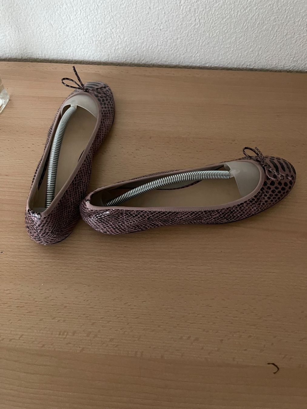 Navyboot Scarpe da donna: NAVYBOOT 40 /NP165CHF Loafers Balerinas Slipper Leder Python – Nuovo (secondo la descrizione) da Kölliken venduto da Prscoo 4