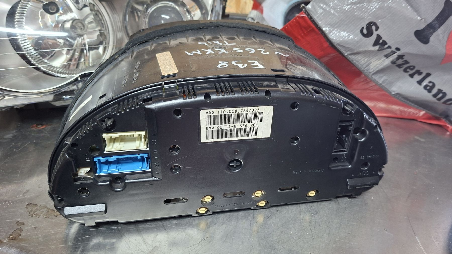 BMW Tutti pezzi di ricambio auto: Compteur BMW E38 V8 – Usato da Vérossaz venduto da Thibault1234 2