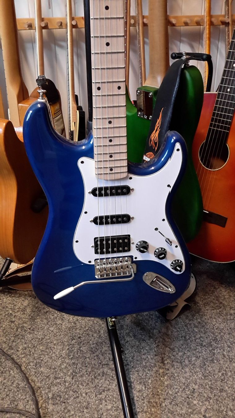Strumenti musicali: Partcaster HSS Strat Eigenbau – Nuovo (secondo la descrizione) da Ruggell venduto da walaregu