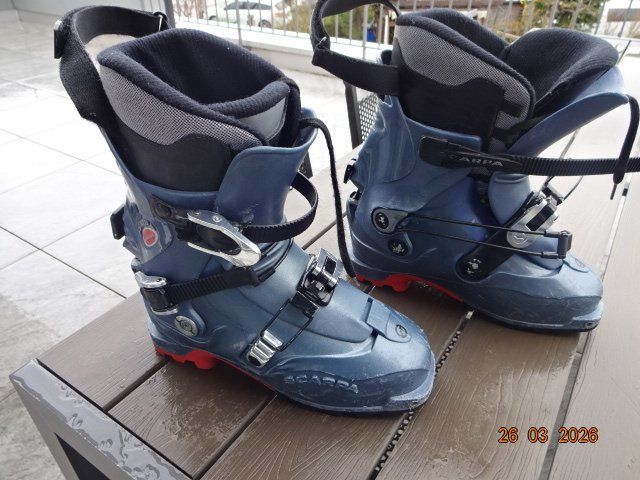 Scarpa Scarpe da donna: Skitourenschuh Scarpa Magic 39/40 – Usato da Steffisburg venduto da quick8