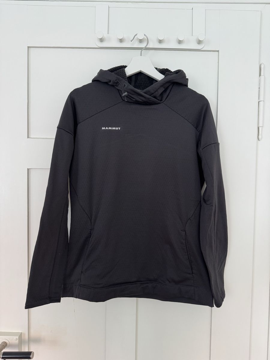 Mammut Pullover & Sweatshirts: Mammut Hoodie Damen – Gebraucht aus St. Gallen von BiancaL11
