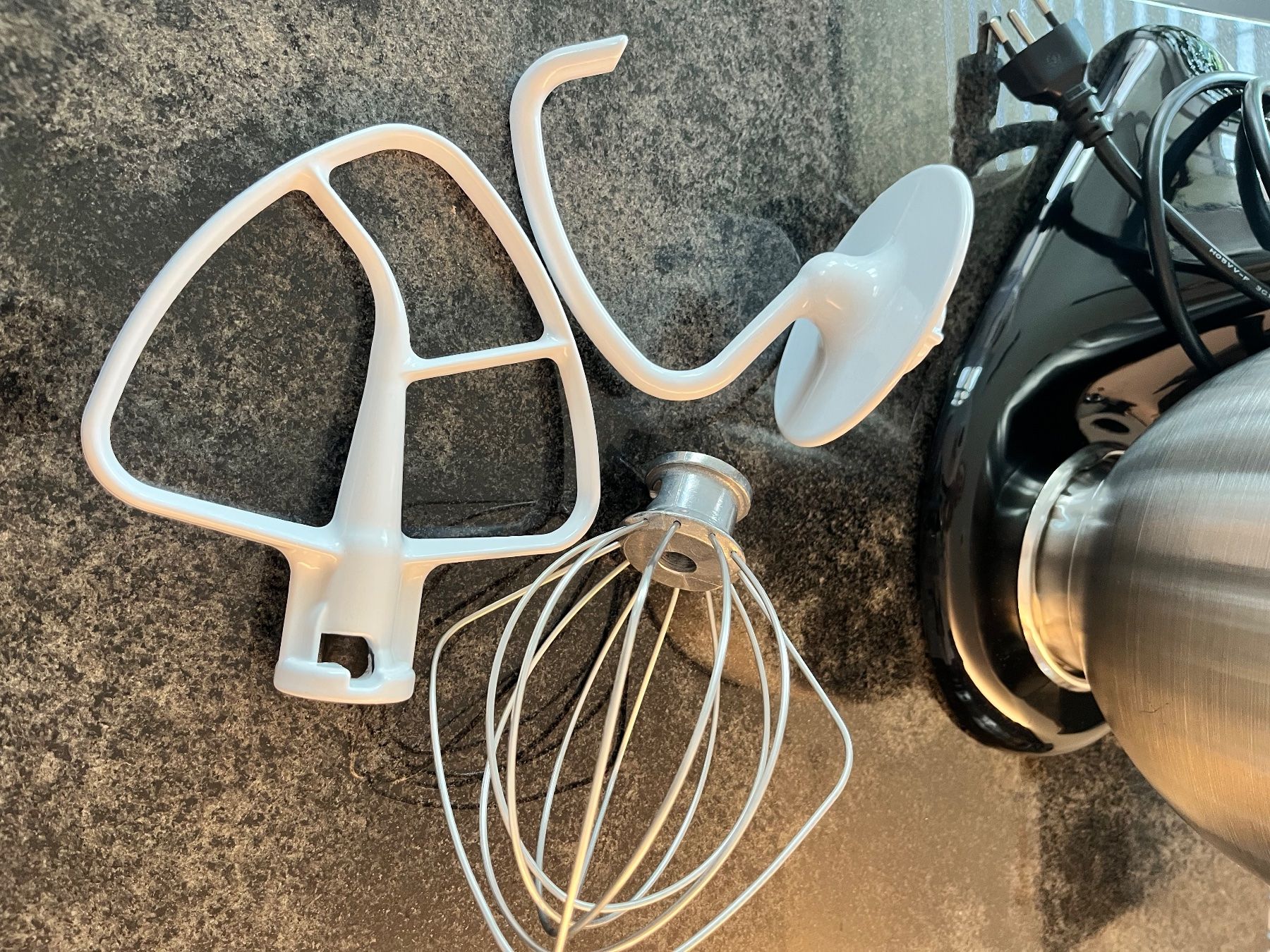 Kitchenaid Elettrodomestici da cucina: KitchenAid Classic Küchenmaschine, schwarz – Usato da Zürich venduto da SimiWen 3