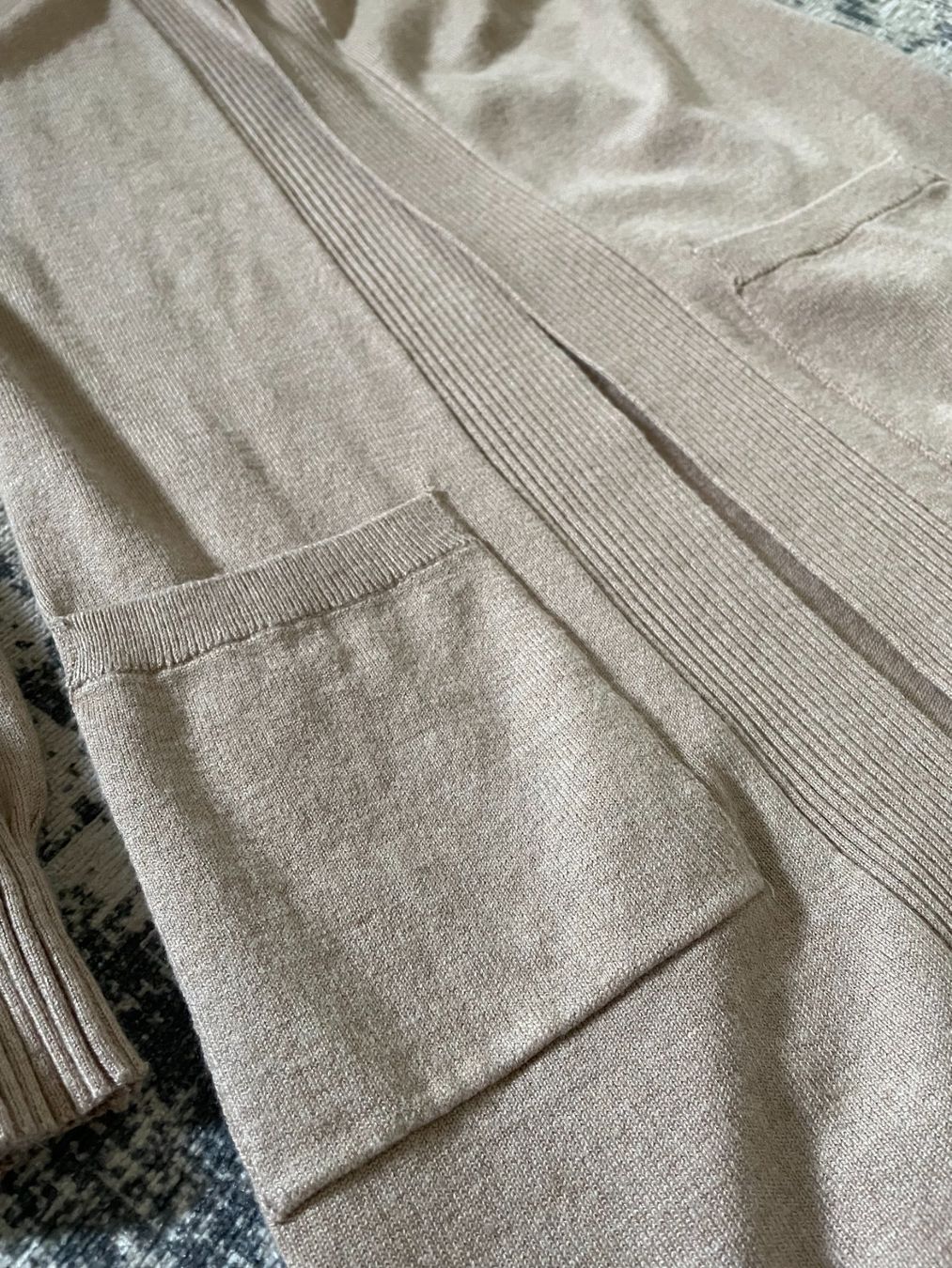 Pullover & Sweatshirts: Chîcorée - Long Beige Cardigan with Hood – Neu (gemäss Beschreibung) aus Chiasso von Er_Mon 2
