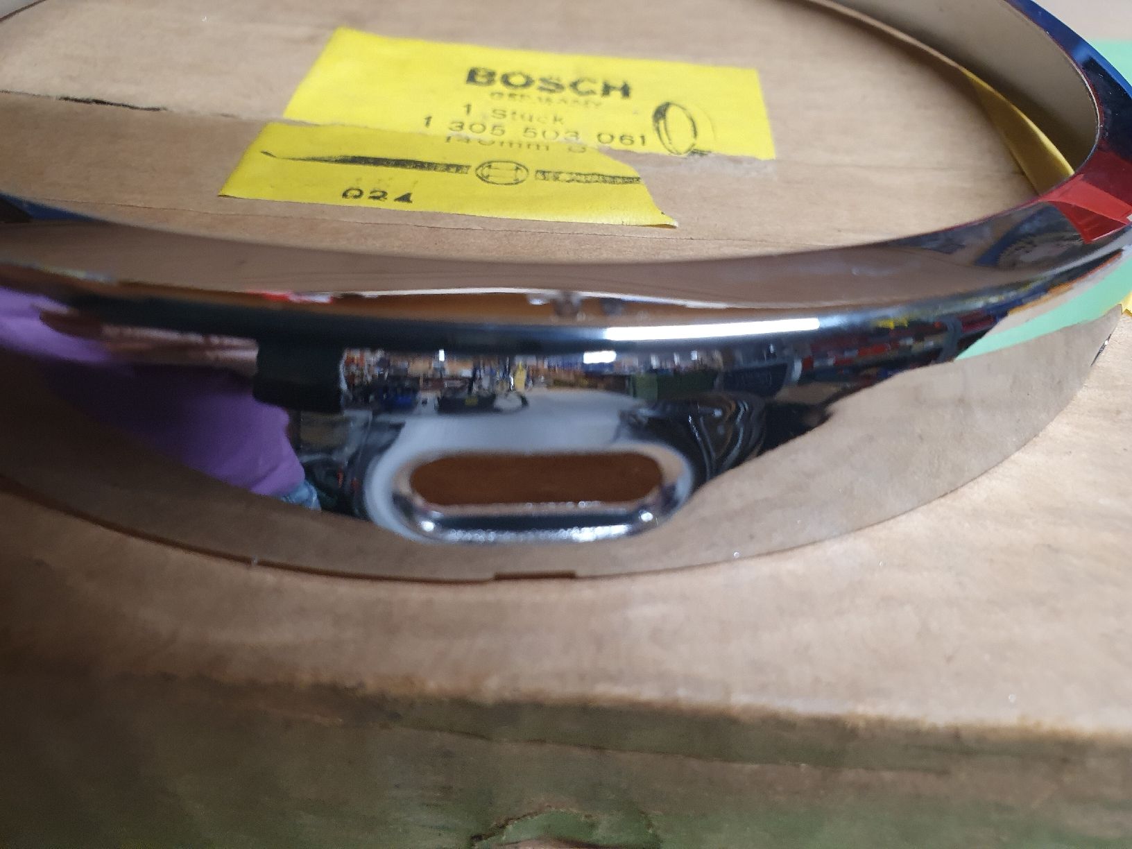 Bosch Sonstiges Fahrzeugzubehör: Scheiwerfer- Rahmen BOSCH 140mm.1 305 503 061 Neu+ verpackt. – Neu und originalverpackt aus Niedergösgen von joh_6txt 6