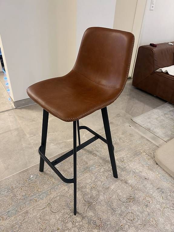 Tabourets: Barhocker Braun 4x – Neuf avec emballage d'origine à Aesch BL par sch_zxh2